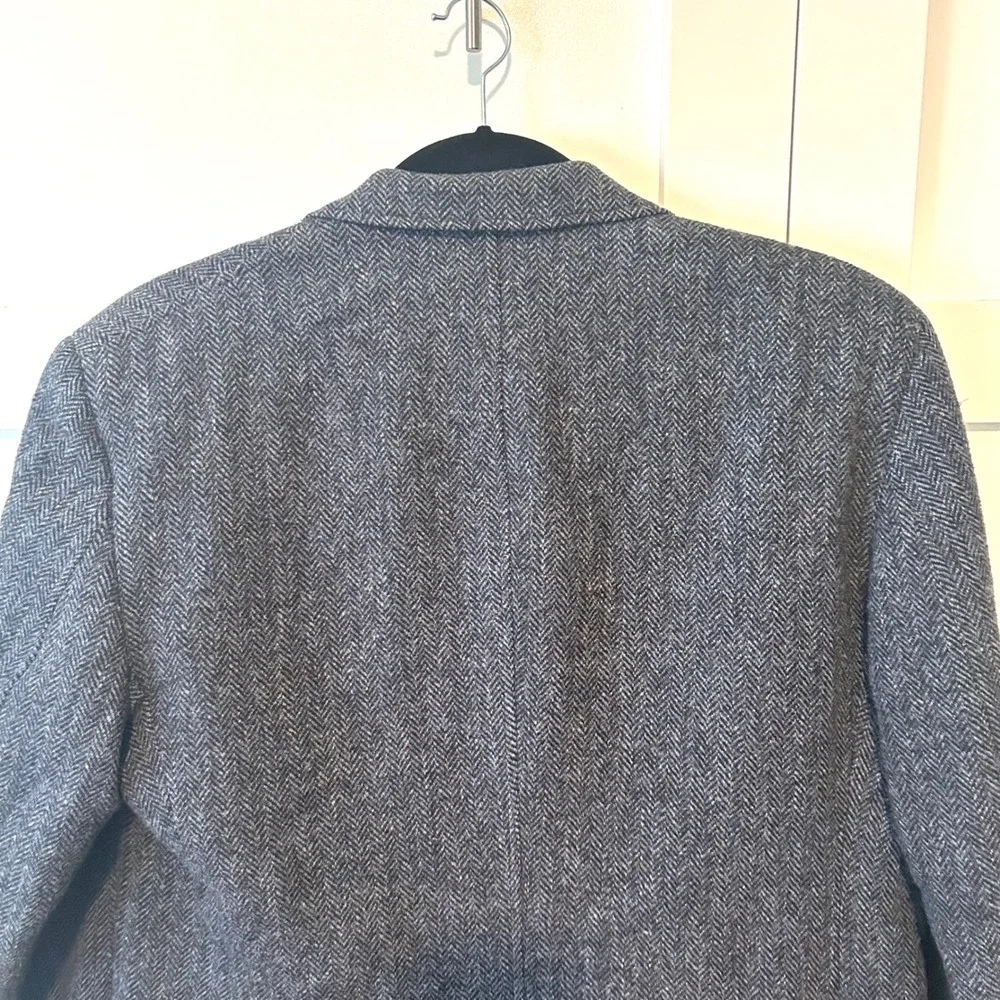 JoS. A. Bank Men's Grey‎ and Black Harris Tweed Wool Sport Coat in Size 42 L